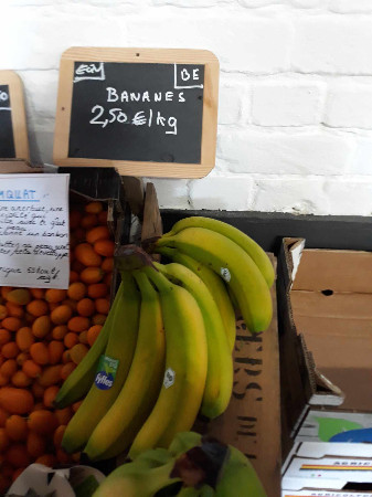 Bananes 2.50 euros/kg  (kg)